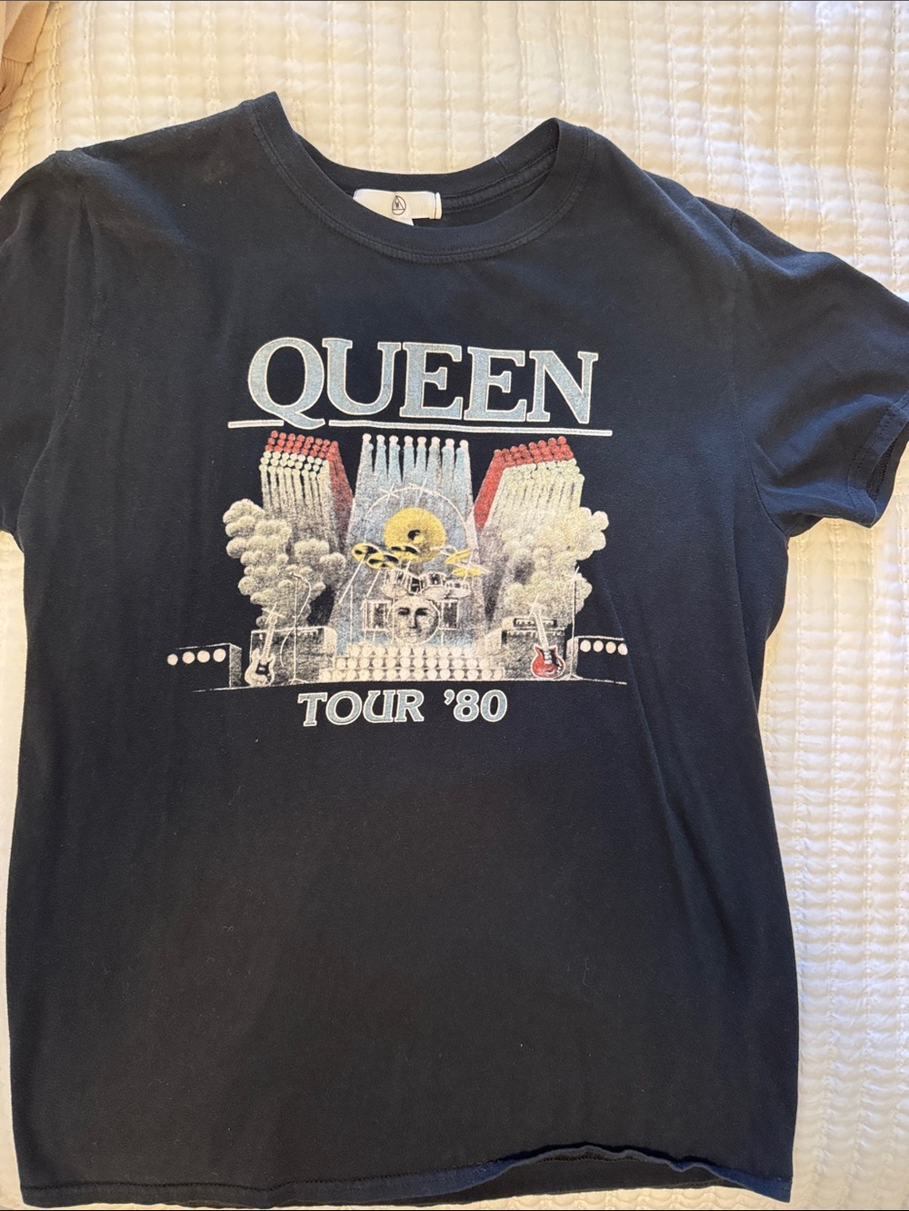 Missguided Black Queen Tour '80 Graphic Tee